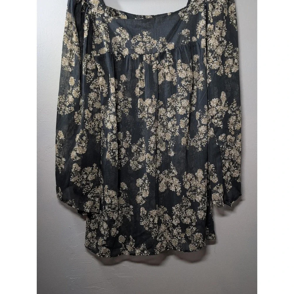 Fire Los Angeles Blouse Women's Large‎ Grey Floral Semi-Sheer Blouse